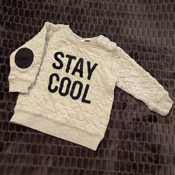 H&M Infant “stay cool” sweatshirt w/reinforced elbows-Great used cond-Sz 6-9 mo - Picture 1 of 8